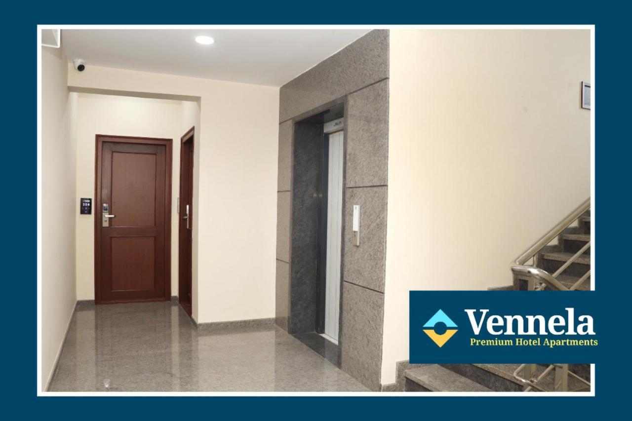 Vennela Hotel Apartments Бангалор Экстерьер фото