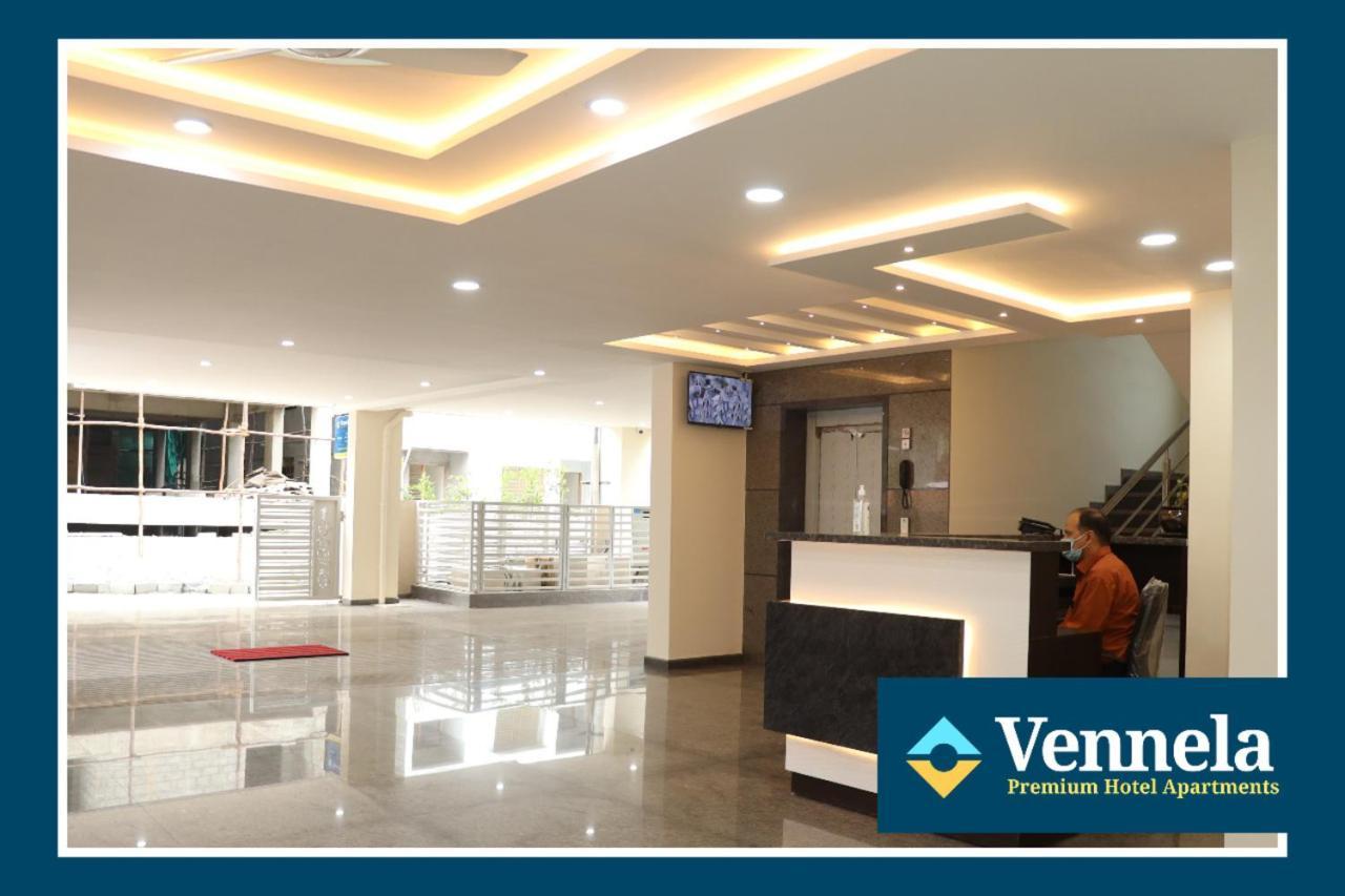 Vennela Hotel Apartments Бангалор Экстерьер фото